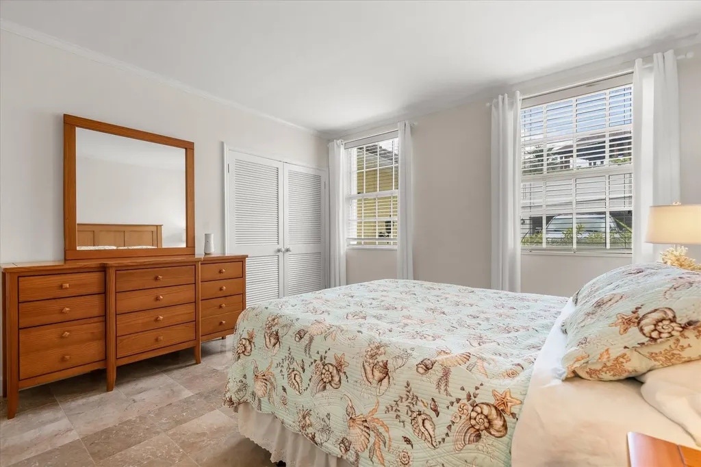 Noble House New Providence Paradise Island BS