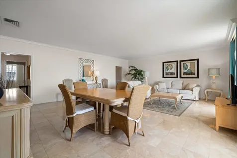 Noble House New Providence Paradise Island BS