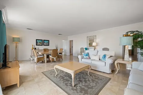 Noble House New Providence Paradise Island BS