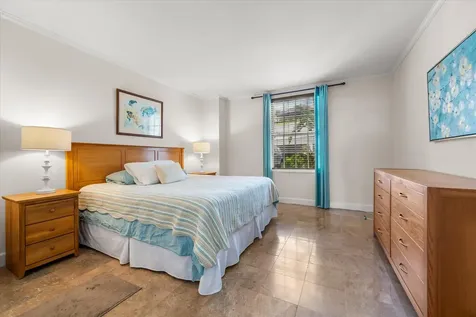 Noble House New Providence Paradise Island BS