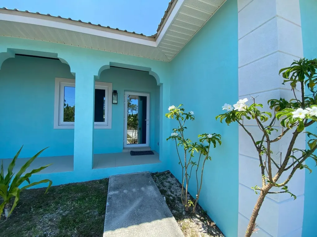 Lincoln Green Duplex Grand Bahama Freeport BS