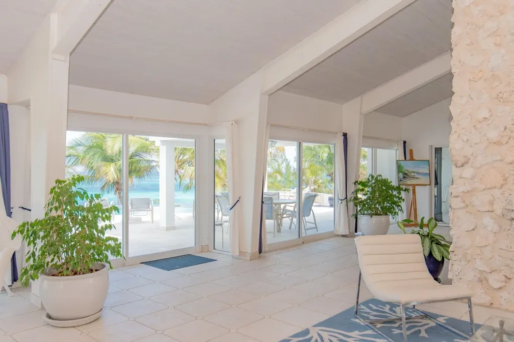 Helios Estate Eleuthera BS