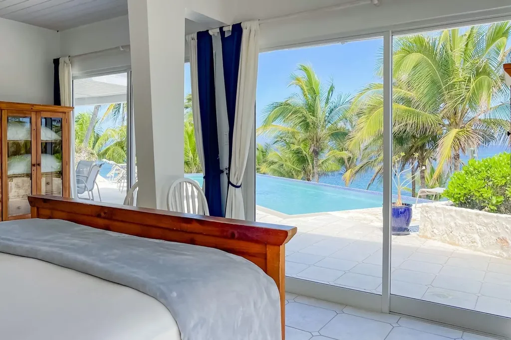 Helios Estate Eleuthera BS