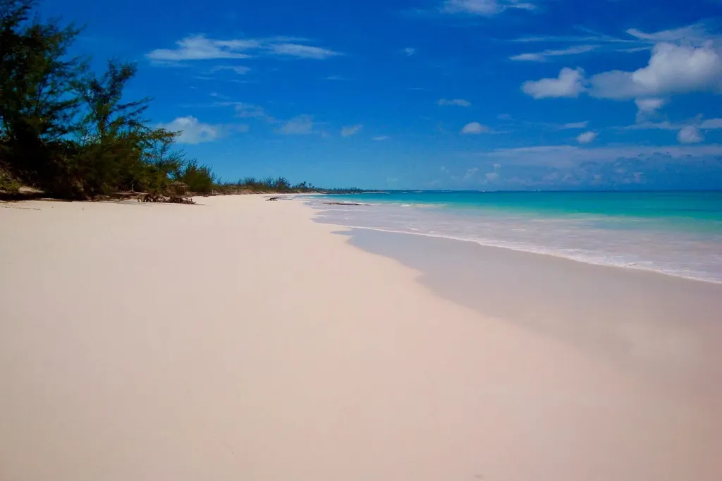 Helios Estate Eleuthera BS