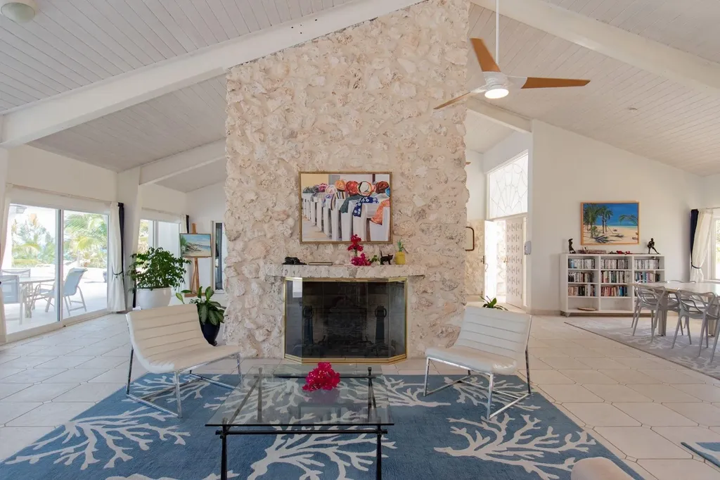 Helios Estate Eleuthera BS