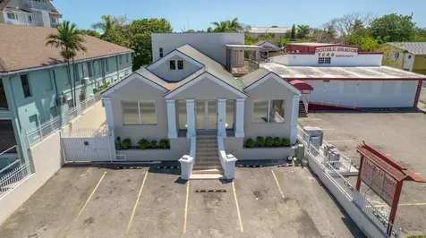 East Bay Street 83 New Providence Paradise Island BS