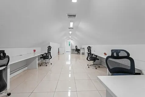 East Bay Street 83 New Providence Paradise Island BS