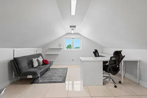 East Bay Street 83 New Providence Paradise Island BS