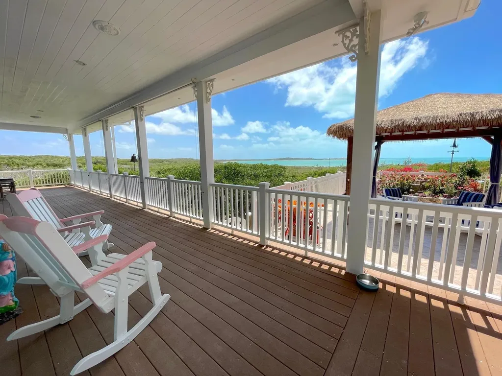 3/2 Harbour View Home Long Island BS