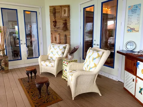 3/2 Harbour View Home Long Island BS