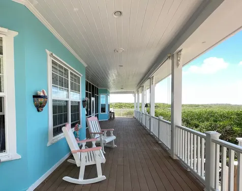 3/2 Harbour View Home Long Island BS