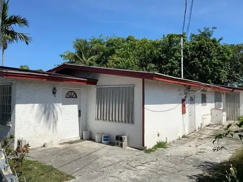 Sappodilla Boulevard 93 New Providence Paradise Island BS