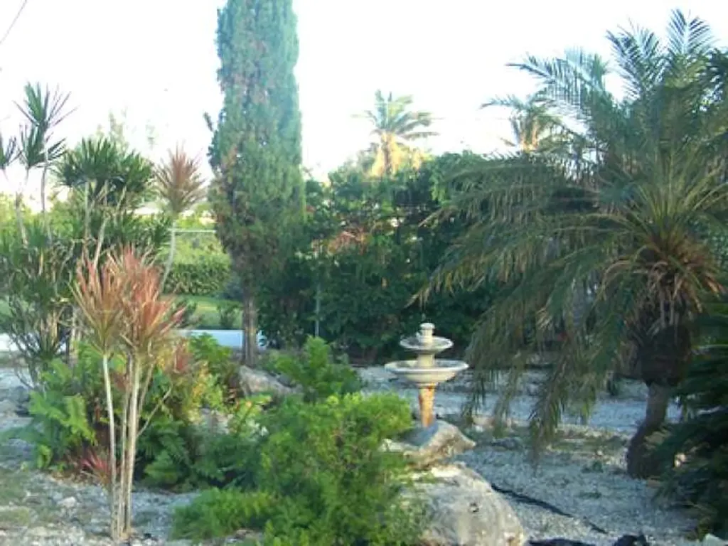 Tropical Gardens New Providence Paradise Island BS