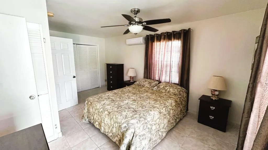 Elysium Signal Light Road Eleuthera BS