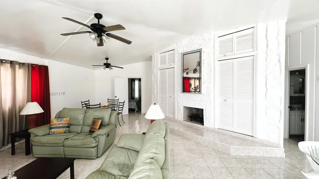 Elysium Signal Light Road Eleuthera BS