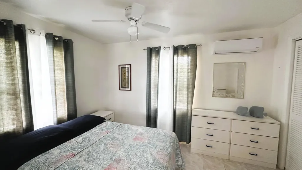 Elysium Signal Light Road Eleuthera BS