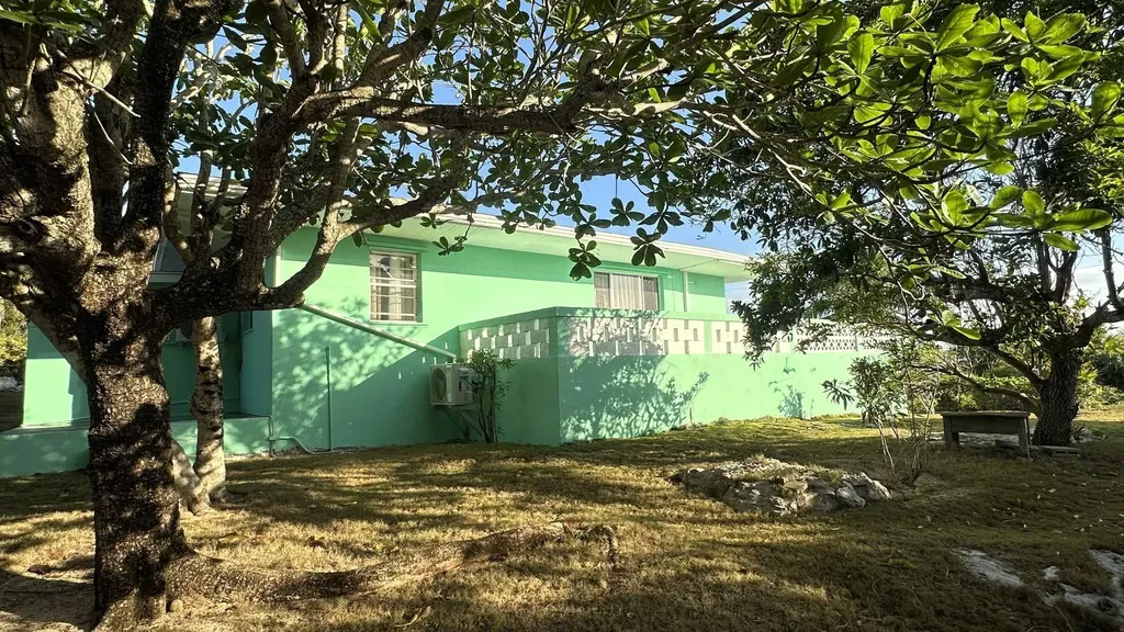 Elysium Signal Light Road Eleuthera BS