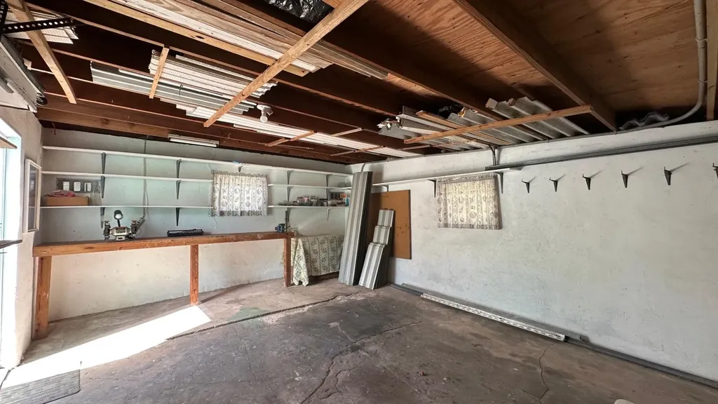 Elysium Signal Light Road Eleuthera BS