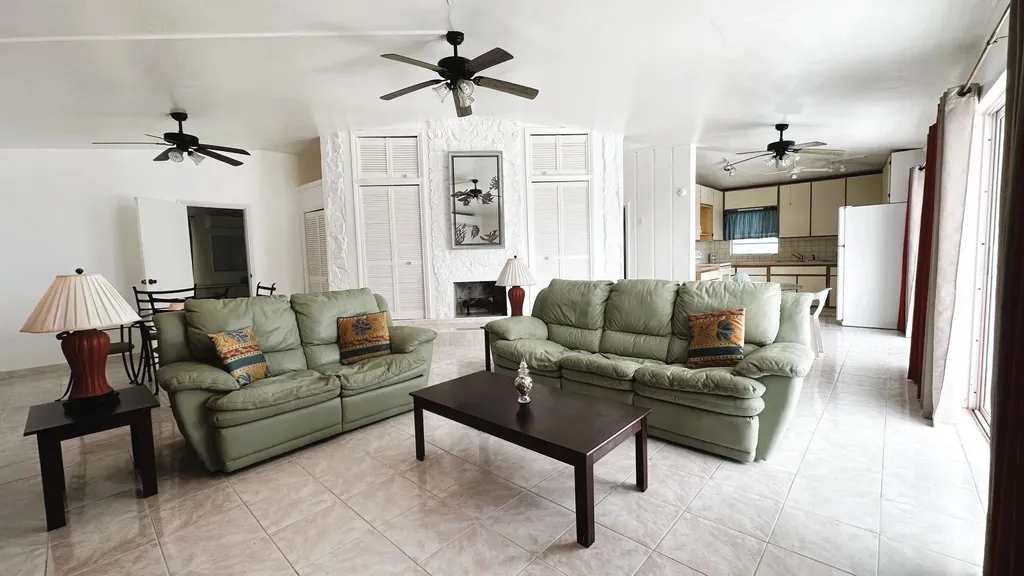 Elysium Signal Light Road Eleuthera BS