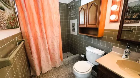 Elysium Signal Light Road Eleuthera BS