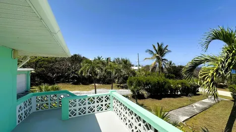 Elysium Signal Light Road Eleuthera BS