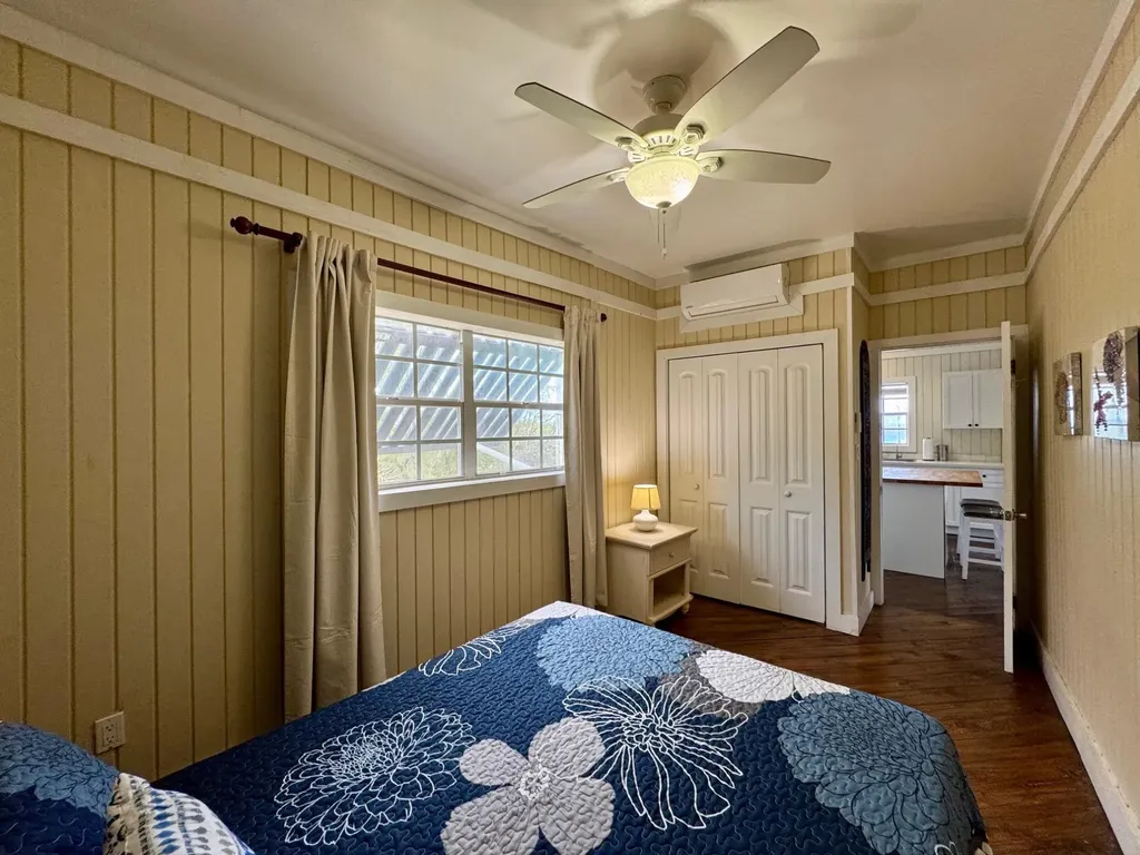 Sugar Apple, Rainbow Bay Eleuthera BS