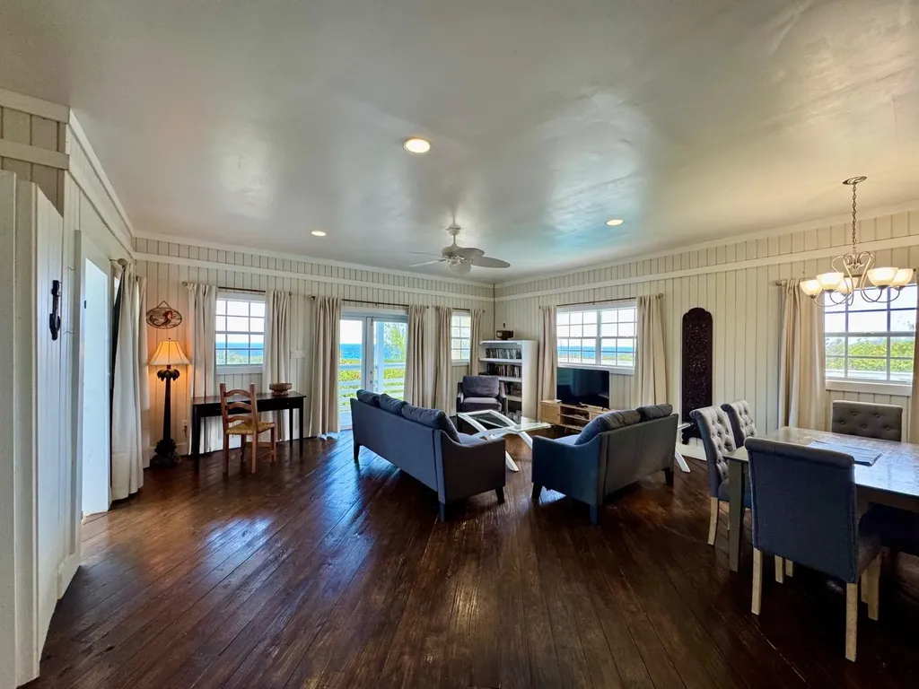 Sugar Apple, Rainbow Bay Eleuthera BS