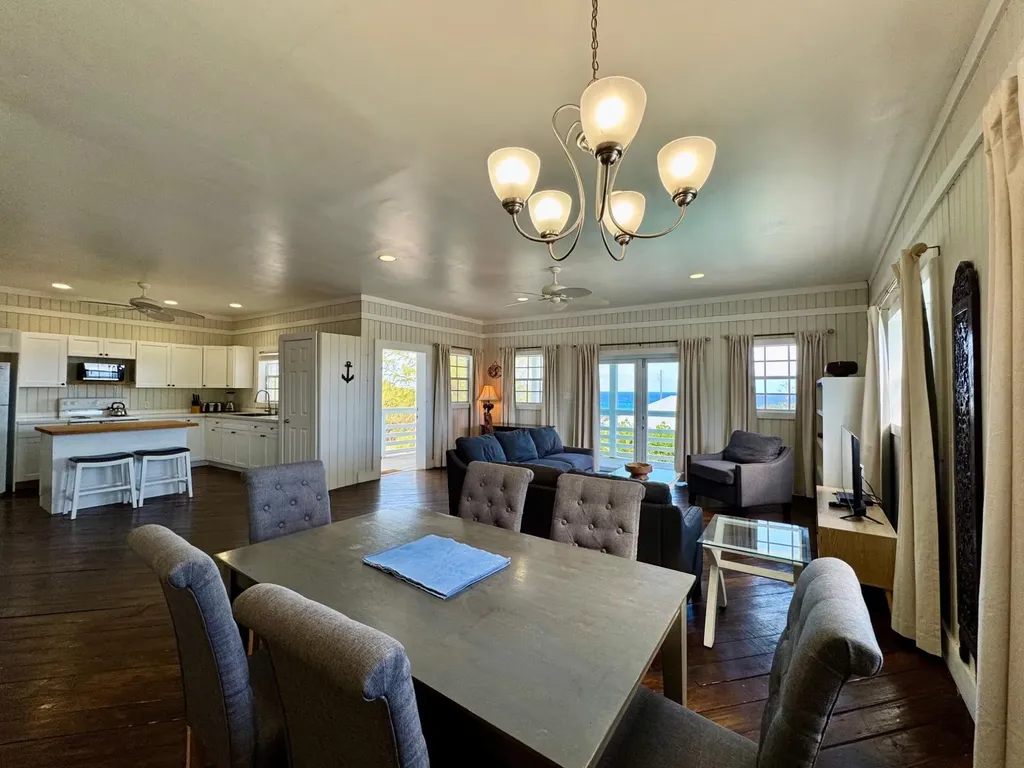 Sugar Apple, Rainbow Bay Eleuthera BS