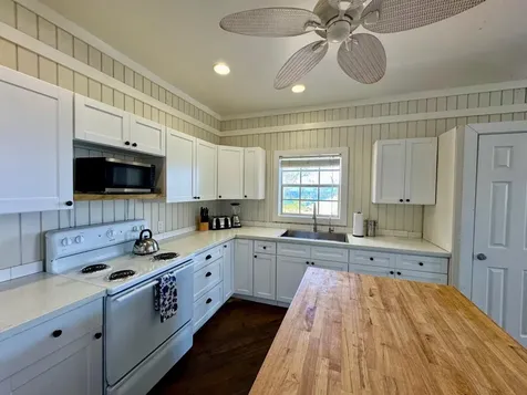 Sugar Apple, Rainbow Bay Eleuthera BS