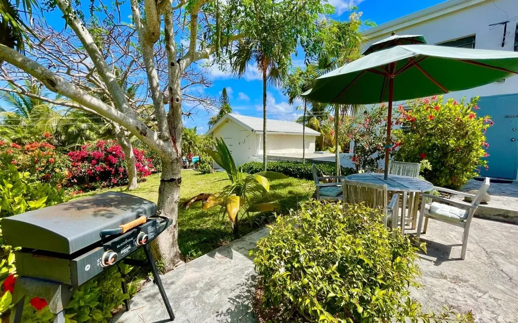 Rainbow Cottage Greenwood Cat Island BS