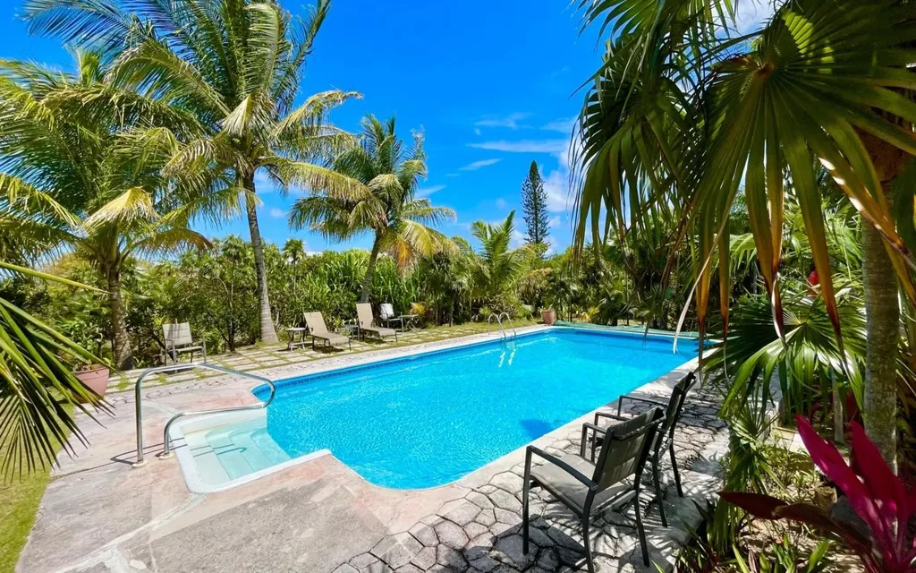 Rainbow Cottage Greenwood Cat Island BS
