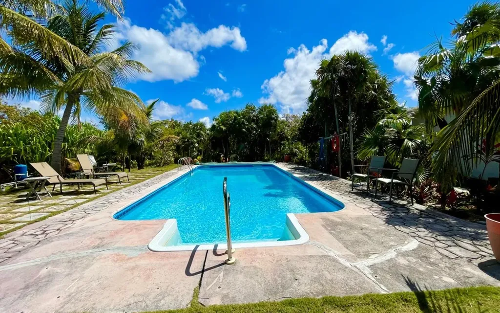 Rainbow Cottage Greenwood Cat Island BS