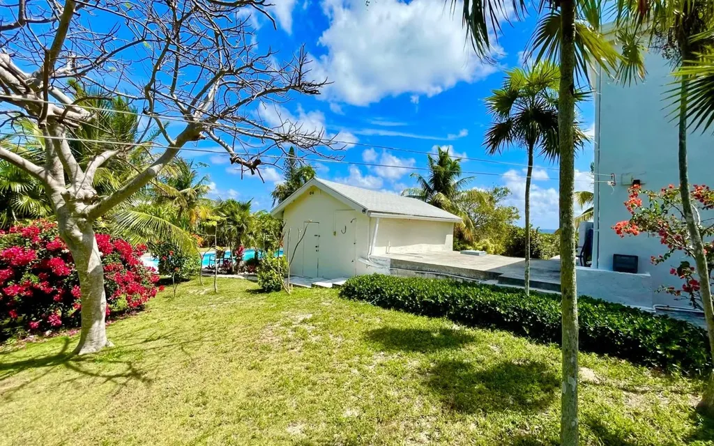 Rainbow Cottage Greenwood Cat Island BS