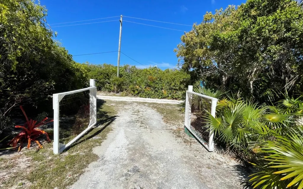 Rainbow Cottage Greenwood Cat Island BS
