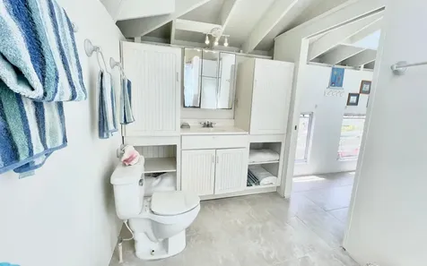 Rainbow Cottage Greenwood Cat Island BS