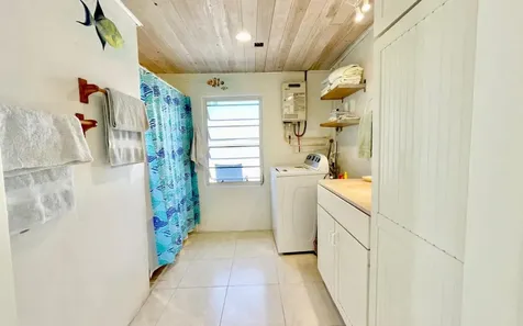 Rainbow Cottage Greenwood Cat Island BS