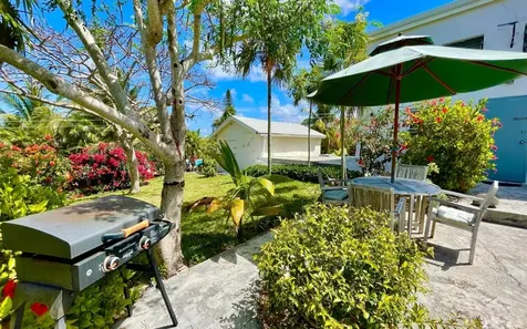 Rainbow Cottage Greenwood Cat Island BS