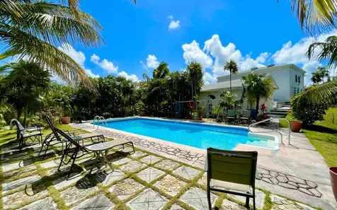 Rainbow Cottage Greenwood Cat Island BS