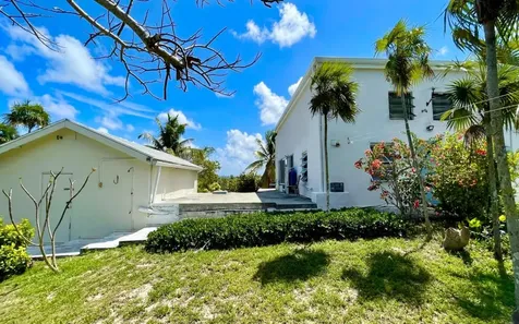 Rainbow Cottage Greenwood Cat Island BS