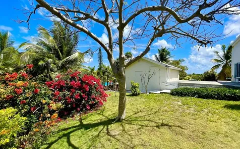 Rainbow Cottage Greenwood Cat Island BS