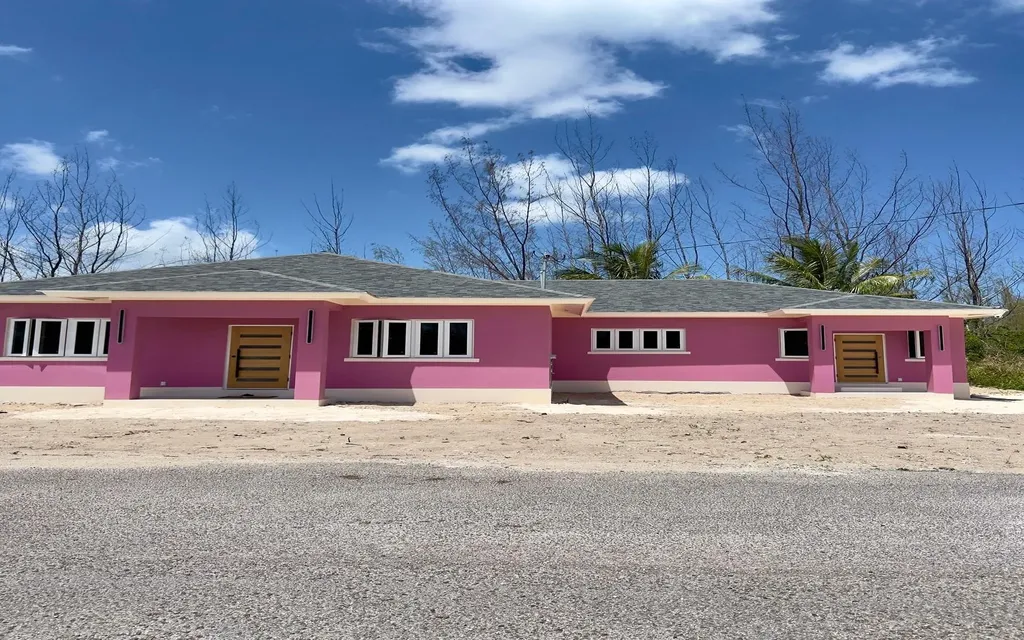 Destini Lakes New Providence Paradise Island BS