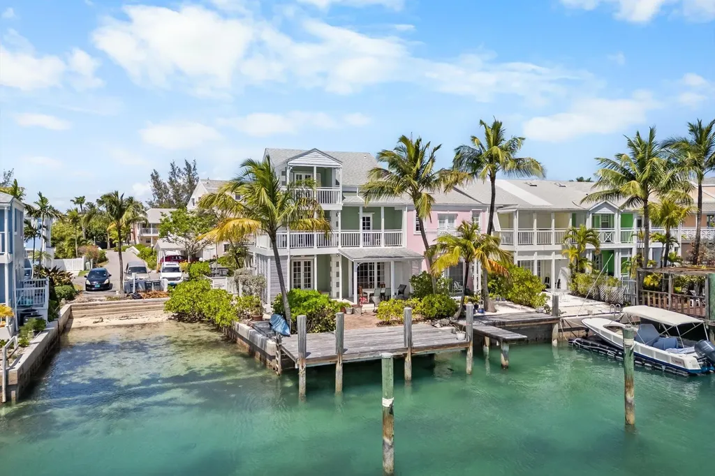 16 Clipper Island New Providence Paradise Island BS