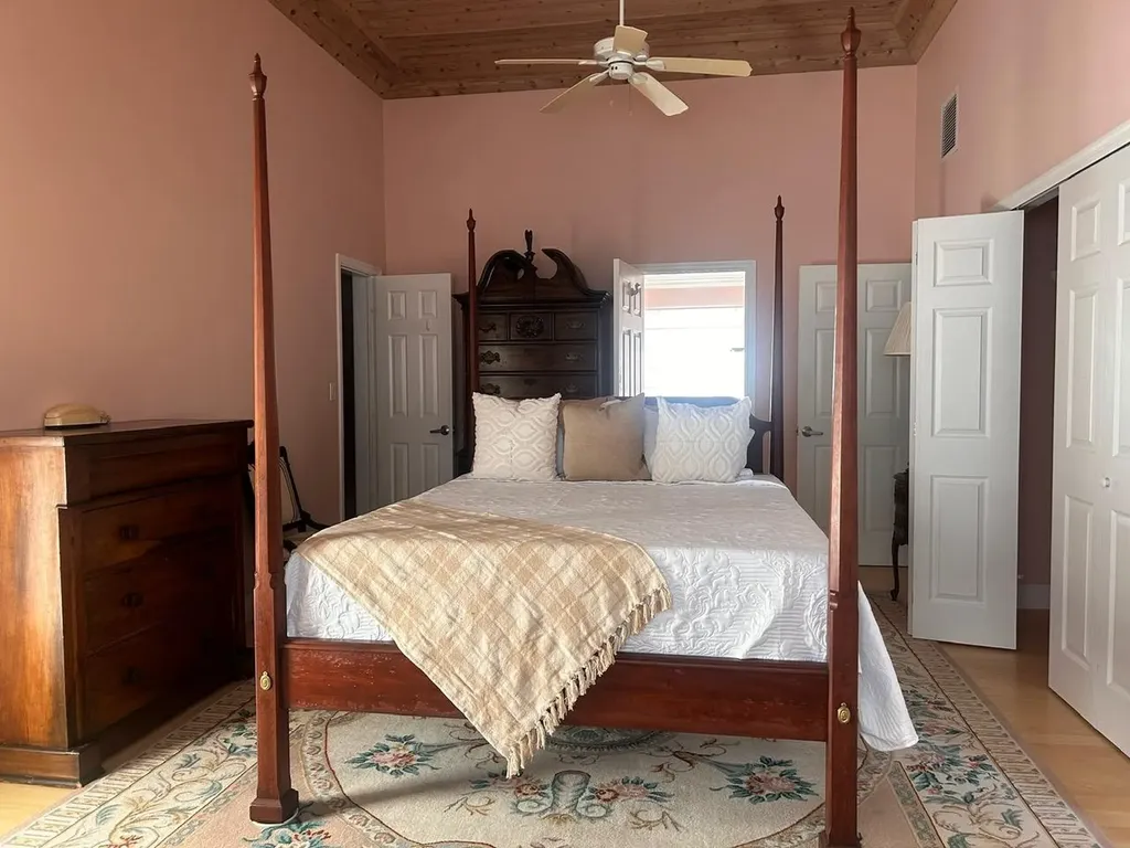 Doubloon Roadd 62 Grand Bahama Freeport BS