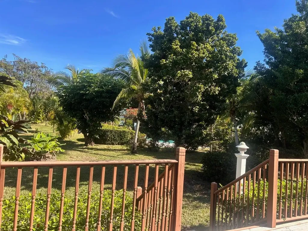 Doubloon Road Grand Bahama Freeport BS