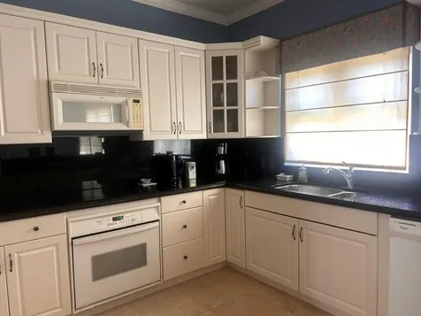 Doubloon Roadd 62 Grand Bahama Freeport BS