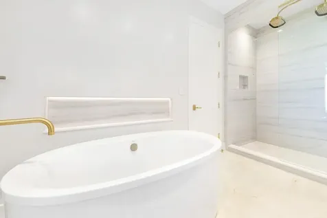 Penthouse 2, Aqualina New Providence Paradise Island BS