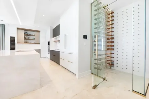 Penthouse 2, Aqualina New Providence Paradise Island BS