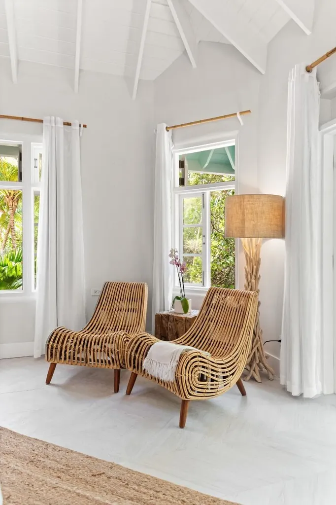 Driftwood. Andros BS