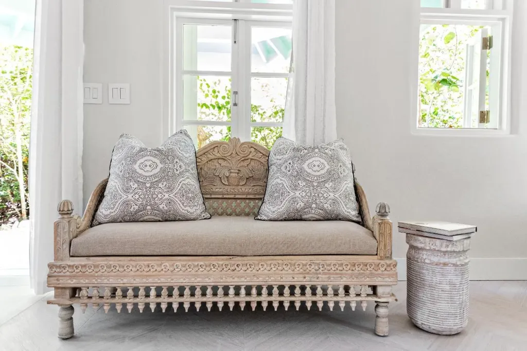 Driftwood. Andros BS