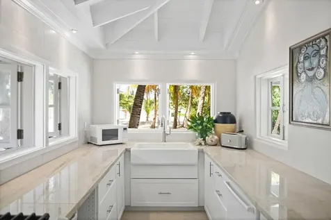 Driftwood. Andros BS